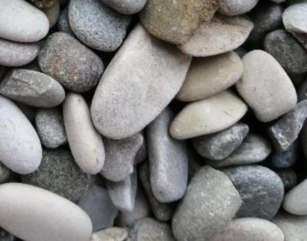 Где заказать гальку и каменную крошку с доставкой?  в Красноярске