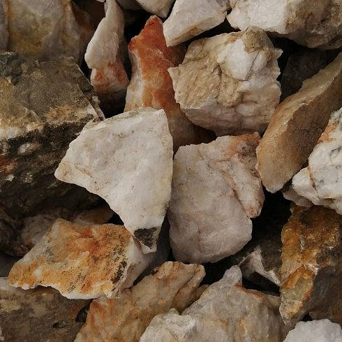 фото Кварц ( фр. 70-100 мм)  купить в Красноярске в интернет-портале КАМЕНЬ КЛУБ