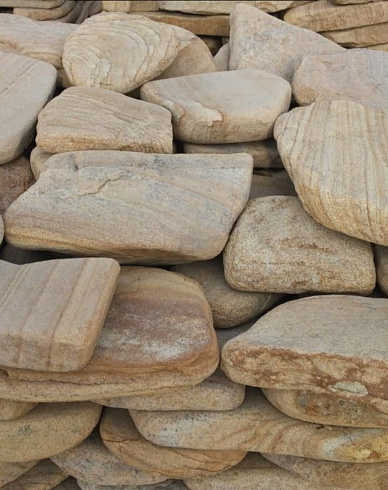 Kamenclub.ru: Песчаник пластушка галтованный желтый с рисунком (3 см)  купить в Красноярске плитняк - пластушка желтый песчаник 21000 руб/м3   фото КАМЕНЬ КЛУБ