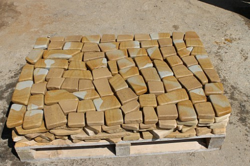 Kamenclub.ru: Песчаник брусчатка (Готика) art PSG-L-01  купить в Красноярске    2300 руб/кв.м   фото КАМЕНЬ КЛУБ