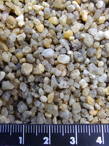 Кварцевый песок для площадок фр. 2-5 мм.  купить в Красноярске фото Камень Клуб