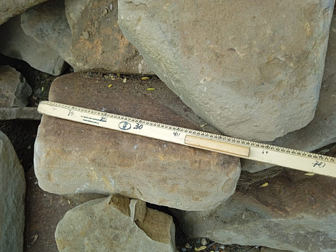 Kamenclub.ru: Песчаник для мощения дорожек, площадок, парковок ( фр 5-10 см)  купить в Красноярске песчаник  серый желтый коричневый рыжий песчаник оголтованный окатанный 6500 руб/т   фото КАМЕНЬ КЛУБ