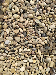 Kamenclub.ru: Галька речная окат рыжая фр. 20-40 мм. купить  в Красноярске галька речная окатанная рыжая желтая серая округлая речная галька 5000 руб/т   фото КАМЕНЬ КЛУБ