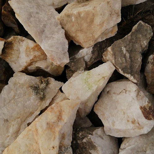 фото Кварц ( фр. 70-100 мм)  купить в Красноярске в интернет-портале КАМЕНЬ КЛУБ