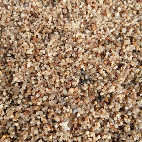 Кварцевый песок сухой фракцинированный фр. 1,6-4 мм.  купить в Красноярске фото Камень Клуб