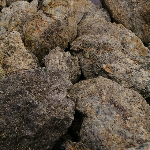 фото Змеевик салатовый  (фр. 70-100 мм)  купить в Красноярске в интернет-портале КАМЕНЬ КЛУБ