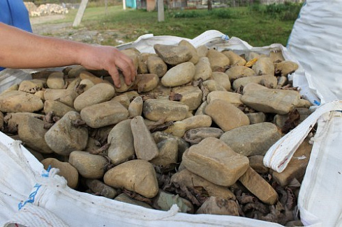 Kamenclub.ru: Песчаник брусчатка  купить в Красноярске    5 500 руб/т   фото КАМЕНЬ КЛУБ