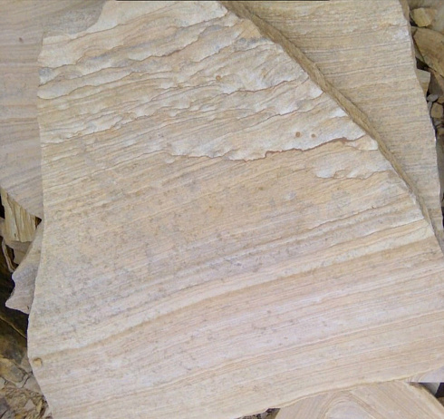 Kamenclub.ru: Песчаник пластушка желтый с рисунком (4-6 см)  купить в Красноярске плитняк пластушка желтый с рисунком песчаник 9 000 руб/м3   фото КАМЕНЬ КЛУБ