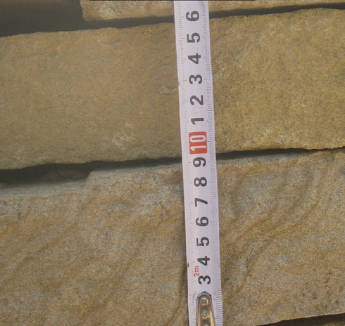 Kamenclub.ru: Песчаник пластушка желтый с рисунком (7-15 см)  купить в Красноярске плитняк - пластушка - бут желтый песчаник 10200 руб/м3   фото КАМЕНЬ КЛУБ