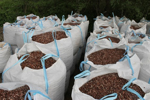 Kamenclub.ru: Мраморная крошка (щебень крошка розовый) фр. 20-40 мм.  купить в Красноярске мрамор розовый, красный мраморная крошка декоративная 11000 руб/т   фото КАМЕНЬ КЛУБ