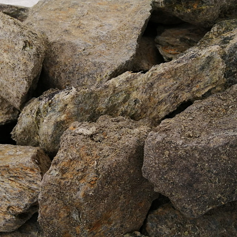 фото Змеевик салатовый  (фр. 70-100 мм)  купить в Красноярске в интернет-портале КАМЕНЬ КЛУБ