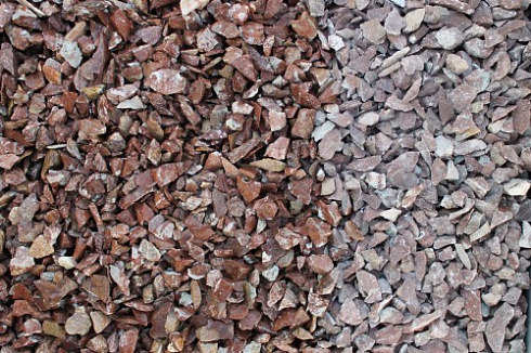 Kamenclub.ru: Мраморная крошка (щебень крошка розовый) фр. 10-20 мм.  купить в Красноярске мрамор розовый, красный каменная декоративная крошка ландшафтная 11000 руб/т   фото КАМЕНЬ КЛУБ