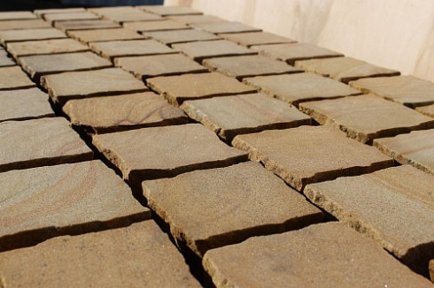 Kamenclub.ru: Песчаник брусчатка (Прага) art PSG-10-07  купить в Красноярске    2600 руб/кв.м   фото КАМЕНЬ КЛУБ