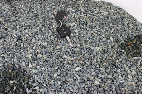 Kamenclub.ru: Щебень крошка зеленый (змеевик) фр. 5-10 мм  купить в Красноярске змеевик зеленый, салатовый ландшафтный декоративный щебень крошка 7 200 руб/т   фото КАМЕНЬ КЛУБ