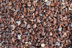 Kamenclub.ru: Мраморная крошка (щебень галтованный розовый) фр.5-10 мм.  купить в Красноярске мрамор розовый, красный окатанный мраморный щебень декоративный ландшатфный 15000 руб/т   фото КАМЕНЬ КЛУБ