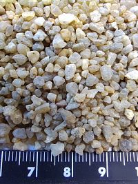 Кварцевый песок для водоподготовки фр. 1,6-3 мм.  купить в Красноярске фото Камень Клуб