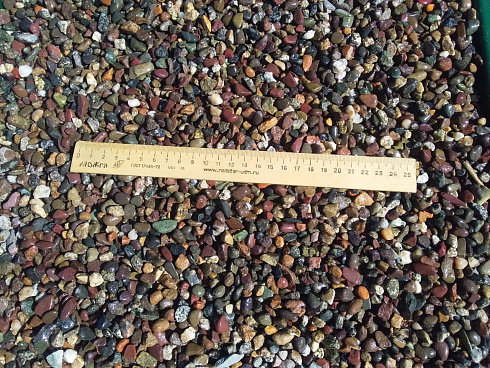 Kamenclub.ru: Галька речная окат цветная фр.5-10 мм. купить  в Красноярске галька речная белый, серый, красноватый, синий, темно-серый речная окатанная галька декоративная 6800 руб/т   фото КАМЕНЬ КЛУБ