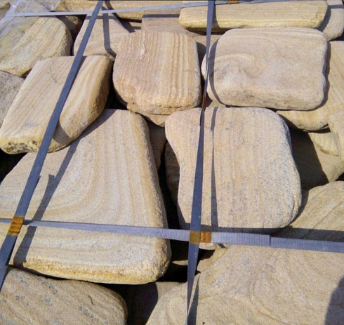 Kamenclub.ru: Песчаник пластушка галтованный желтый с рисунком (3 см)  купить в Красноярске плитняк - пластушка желтый песчаник 21000 руб/м3   фото КАМЕНЬ КЛУБ